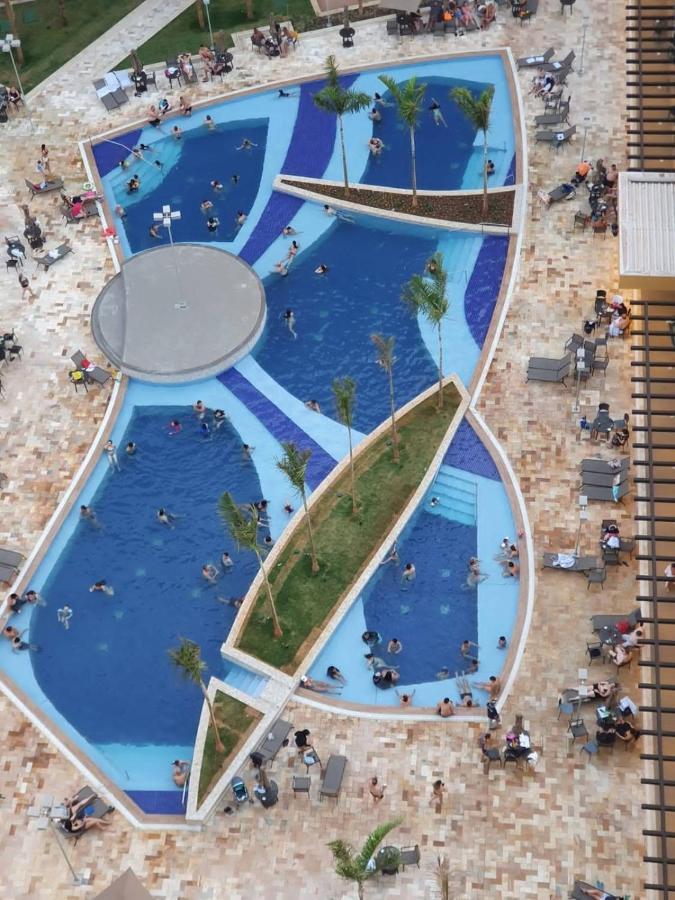 Olímpia Enjoy Solar Das Aguas Park Resort מראה חיצוני תמונה The pool at the hotel