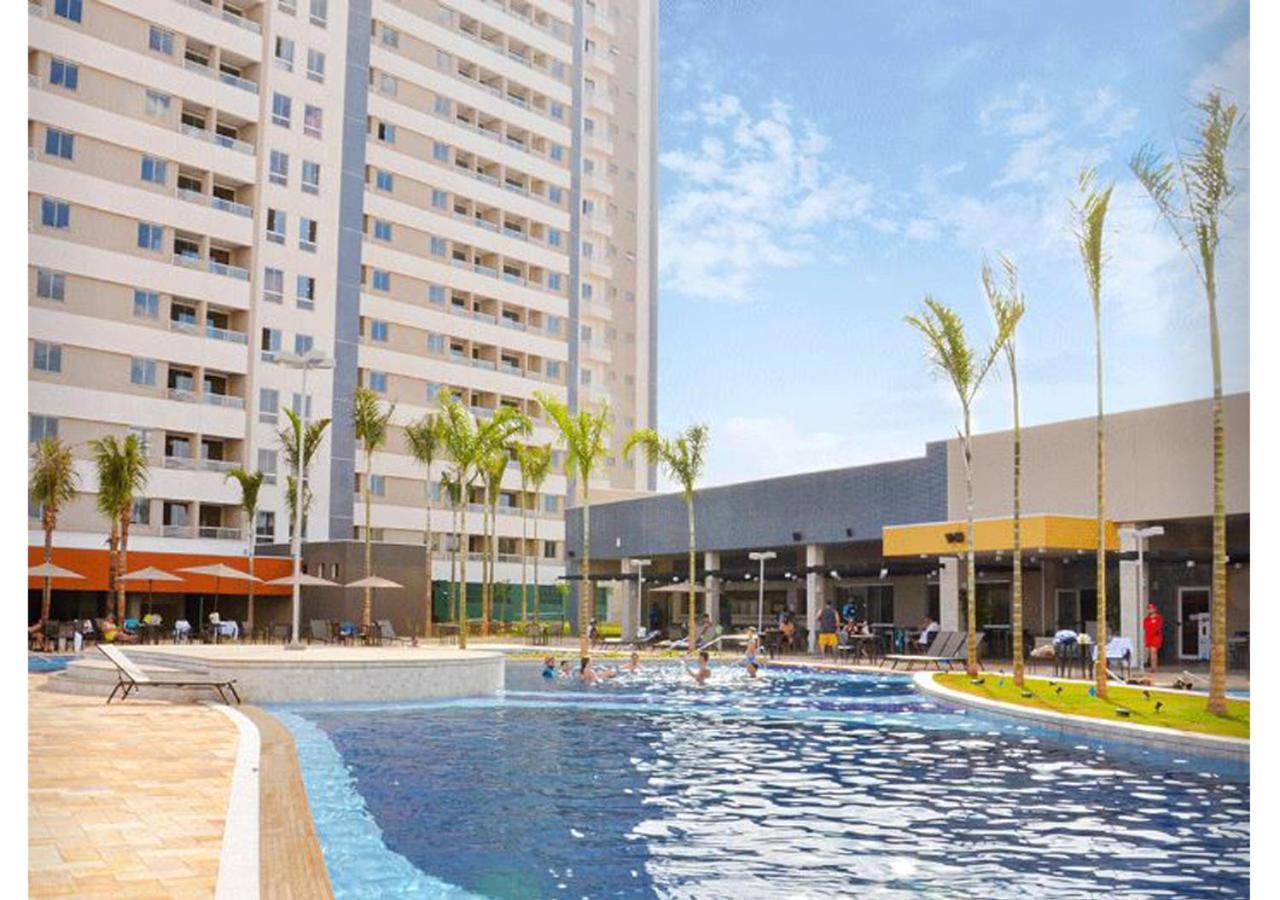 Olímpia Enjoy Solar Das Aguas Park Resort מראה חיצוני תמונה The swimming pool at the 38th floor of the building