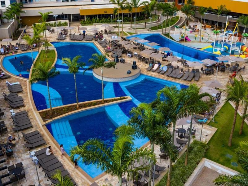 Olímpia Enjoy Solar Das Aguas Park Resort מראה חיצוני תמונה The swimming pool at the resort