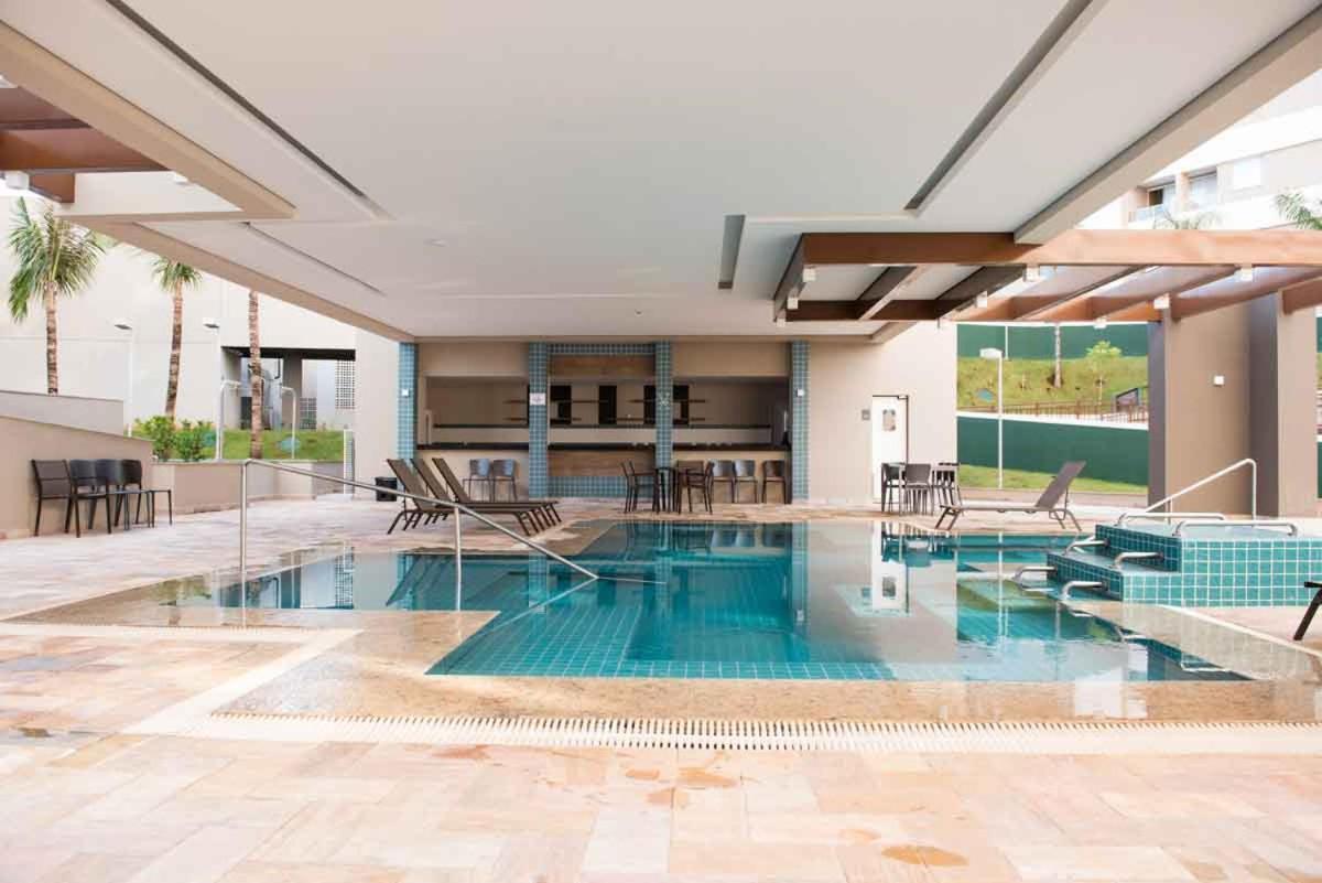 Olímpia Enjoy Solar Das Aguas Park Resort מראה חיצוני תמונה The swimming pool at the hotel