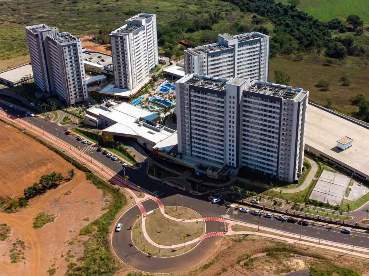 Olímpia Enjoy Solar Das Aguas Park Resort מראה חיצוני תמונה Aerial view of the complex